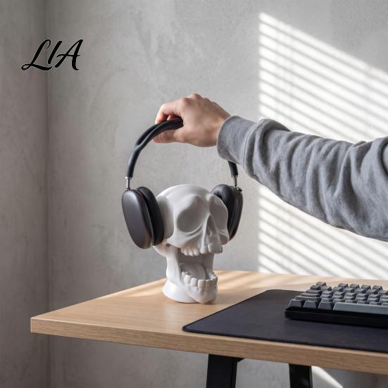 E-sports Room Decorations 3D Printed Open Mouth Skull Headphone Stand, Gothic Skeleton Cool Office Desk Ornament Desktop Organizer, DIY Paintable