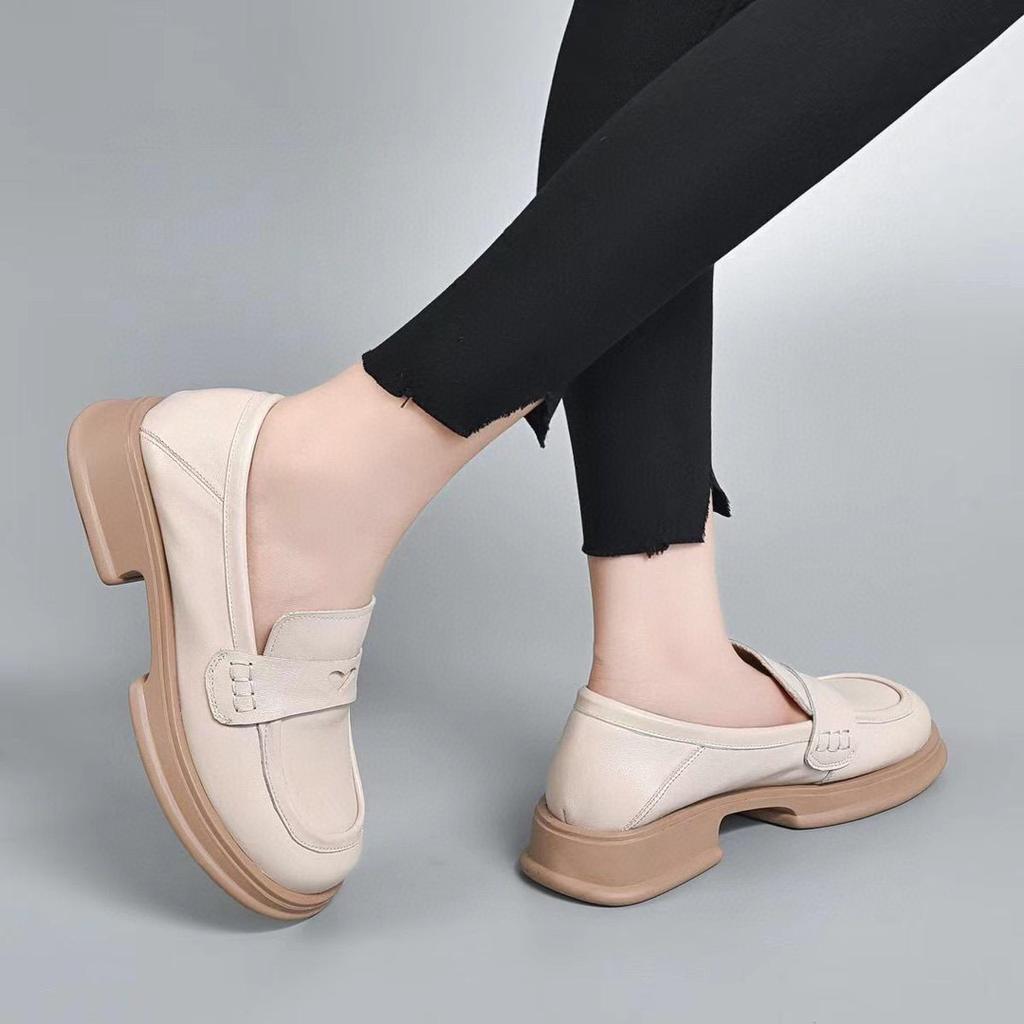 Jarní móda první vrstva hovězí kůže kulatá špička nízký podpatek nášlapná malá kožená obuv dámské ploché boty