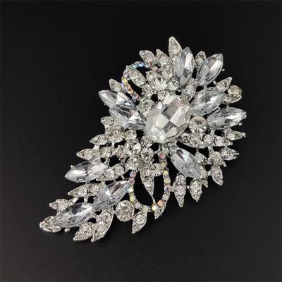 Kristall Trend Brosch Temperament Strass Vattendroppe Corsage Damkläder Accessoarer Gåva