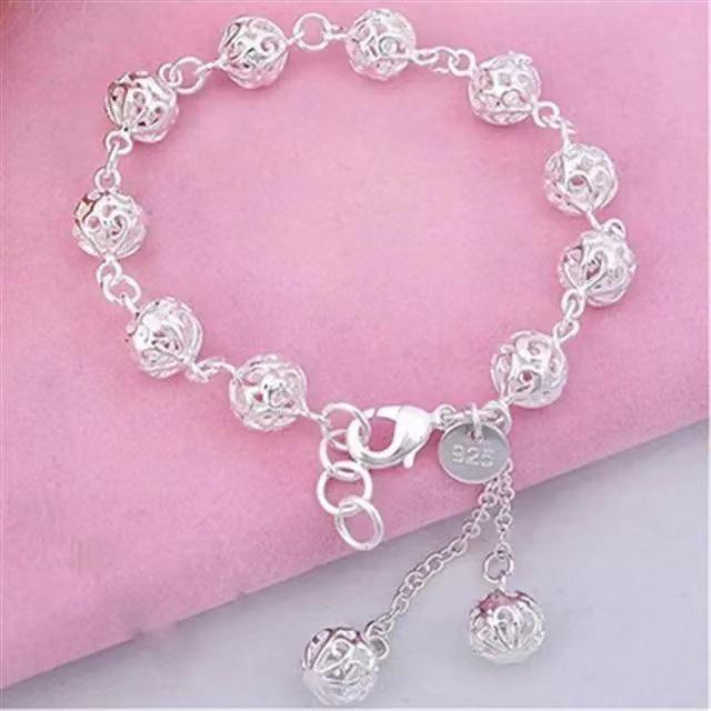 Exquisite Hollow Ball Silver Bracelet: Trendy, Simple & Personalized for Women 2023