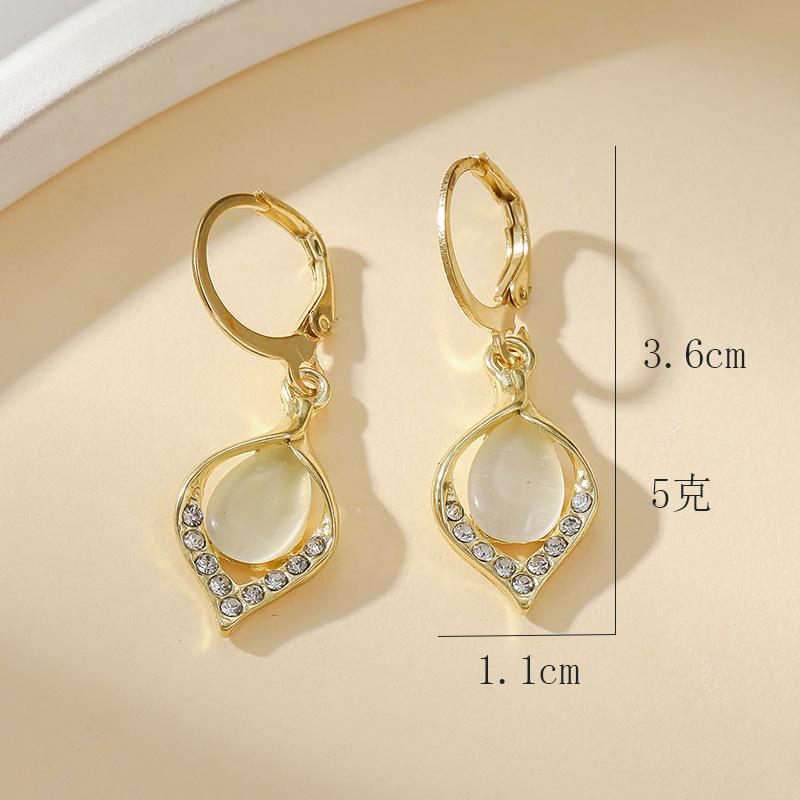BlingBay Women's Pendant Earrings Light Luxury Water Drop Shape Elegant Lady Earrings Girls Party Birthday Jewelry Gift