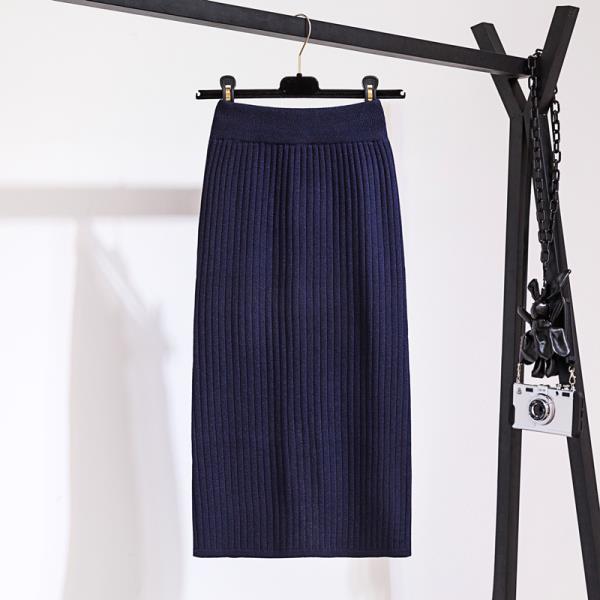 Autumn and Winter Korean Version Slim Fit Versatile Mid Length Knitted Yarn Back Slit Skirt