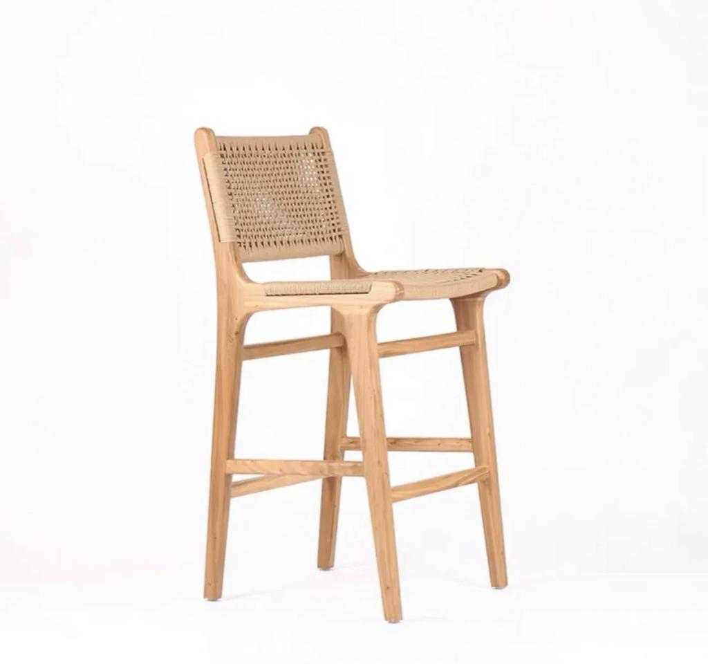 Nordic Wooden Rattan Lightweight Luxury Balcony Chair Rope-Woven Lazy Recliner Stylish Saddle Backrest Seat