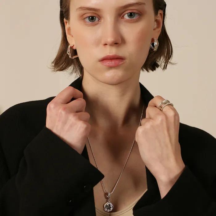 FRAGMENTS EARRING 80