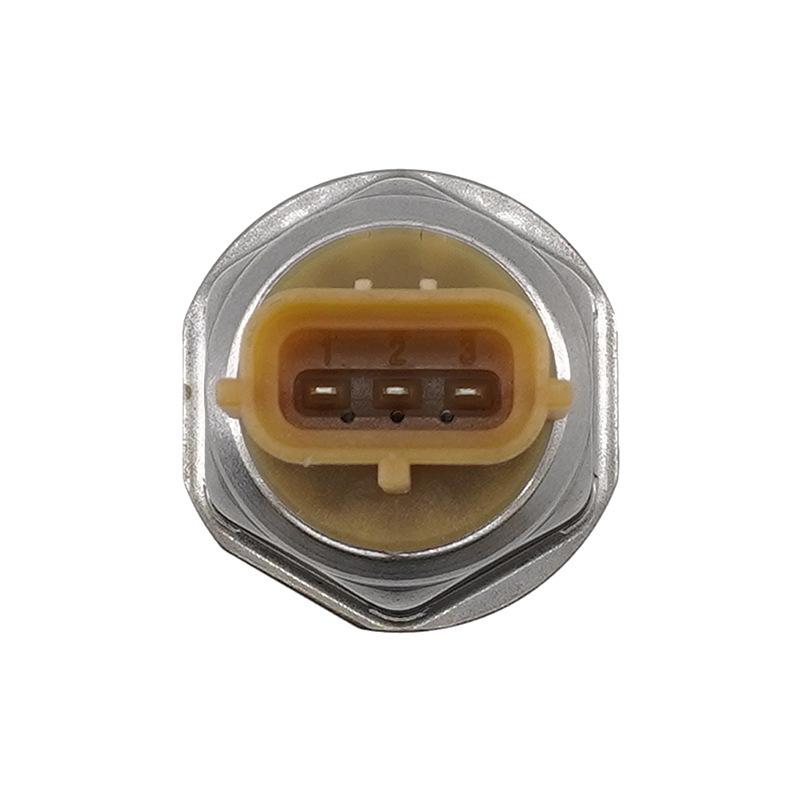 Der Sensor 45PP3-3 ist kompatibel mit Nissan Pathfinder und Navara zur Messung von Kraftstoff- und Öldruck.
