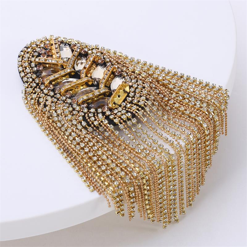 Handgefertigte Strass Mode Quaste Kette Schulterklappen Abzeichen Perlen Aufnäher Metall Epaulette Epaulet Anstecknadel Brosche Medaille