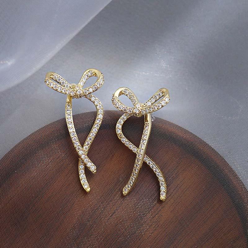 Elegant Bowknot Earrings: Sweet, Fashionable, Long Studs with a Luxurious High-End Feel