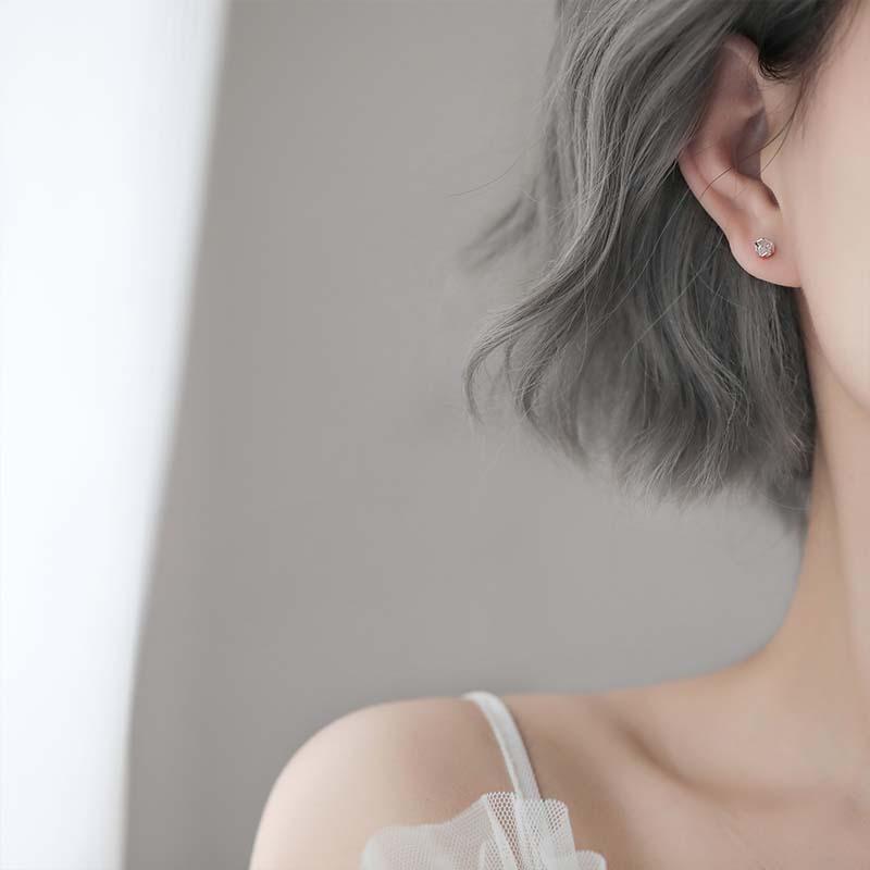 Geometric design cut ball earrings female hipster Flash diamond Rubik's Cube earrings sleep without picking earrings Girlfriends accessories