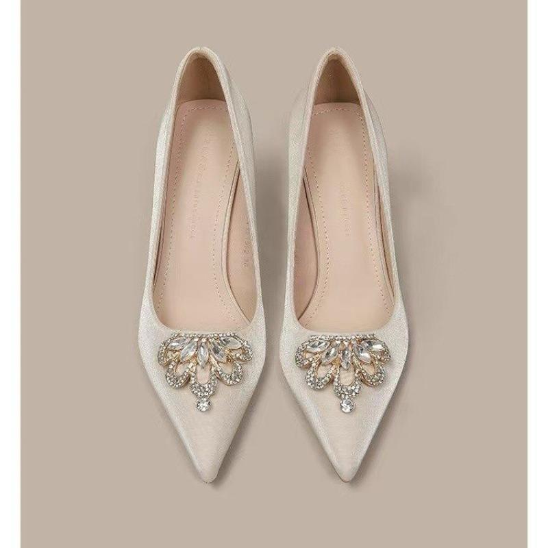 Bridal Shoes Women 2026 New French Rhinestone Pointed Toe Kitten Heel
