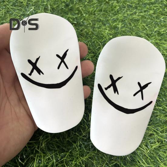 Mini leggbeskyttere for fotball EVA-demping Anti-kollisjon leggbeskyttere Leggbeskyttelsesutstyr for fotballtreningskonkurranser