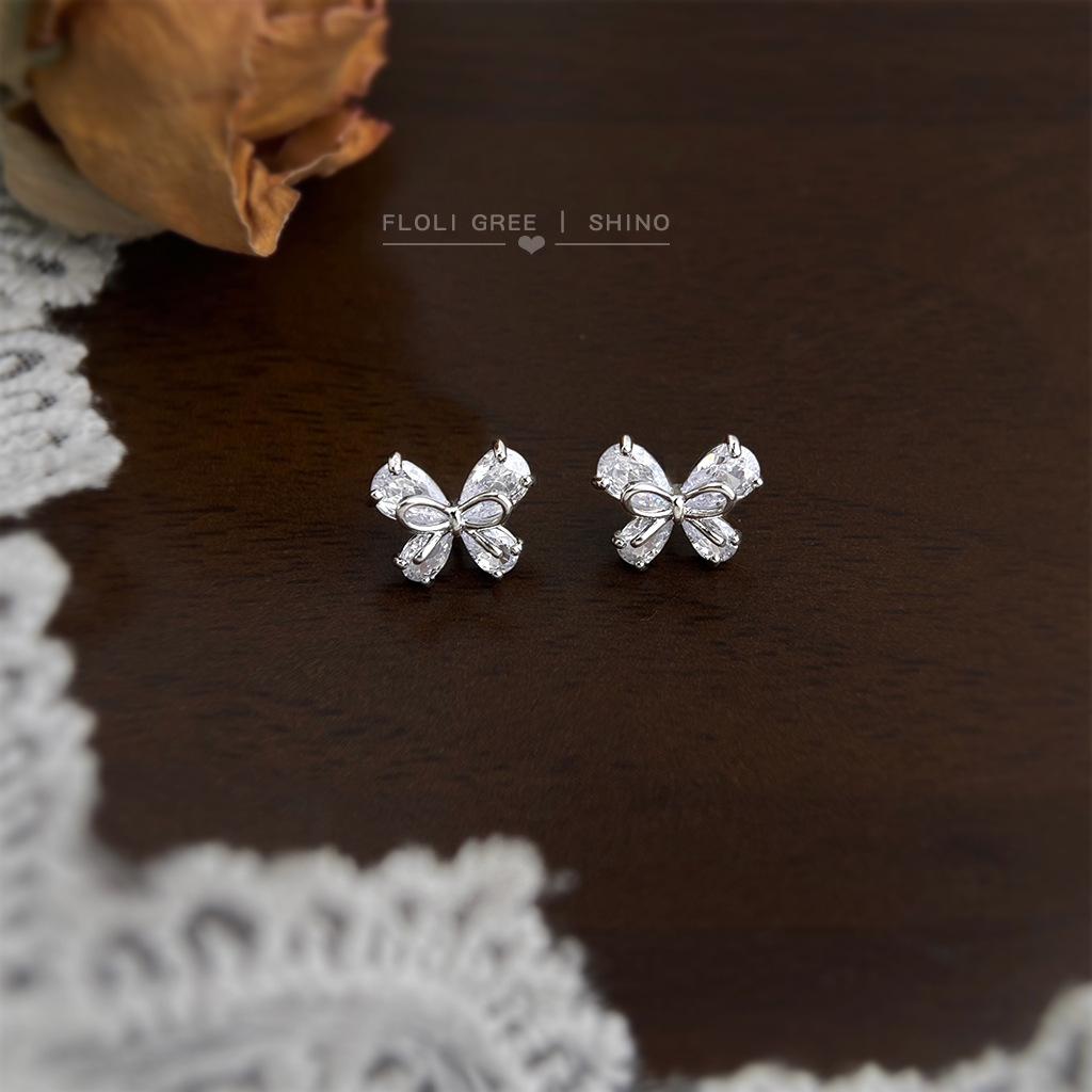 

Versatile zircon butterfly stud earrings silver needle Korean sweet temperament earrings earrings wholesale