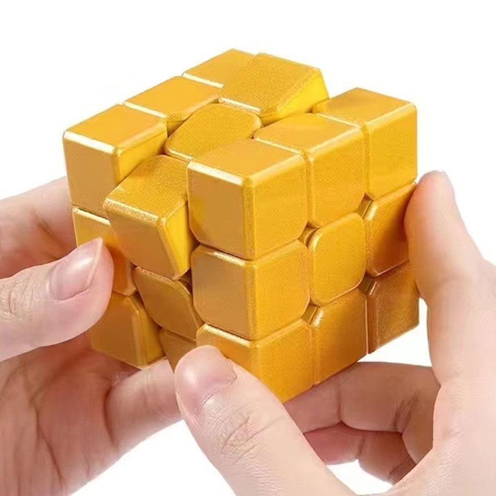 Metal Fast Classic Hungarian Magic Cube 333 3 x 3 Puzle 3D Shiny 3*3*3 Hra Dítě 8 let Muž Jedna barva Černá Červená Žlutá Stříbrná