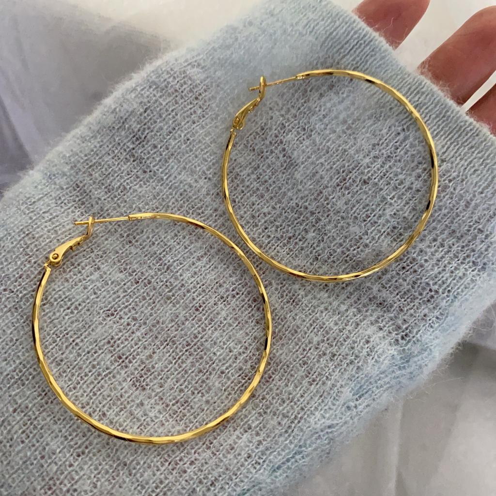 Premium Atmosphere Simple Earrings Women'S Large Circle Temperament Fashion Versatile Plain Ring Cold Wind Earrings Earrings