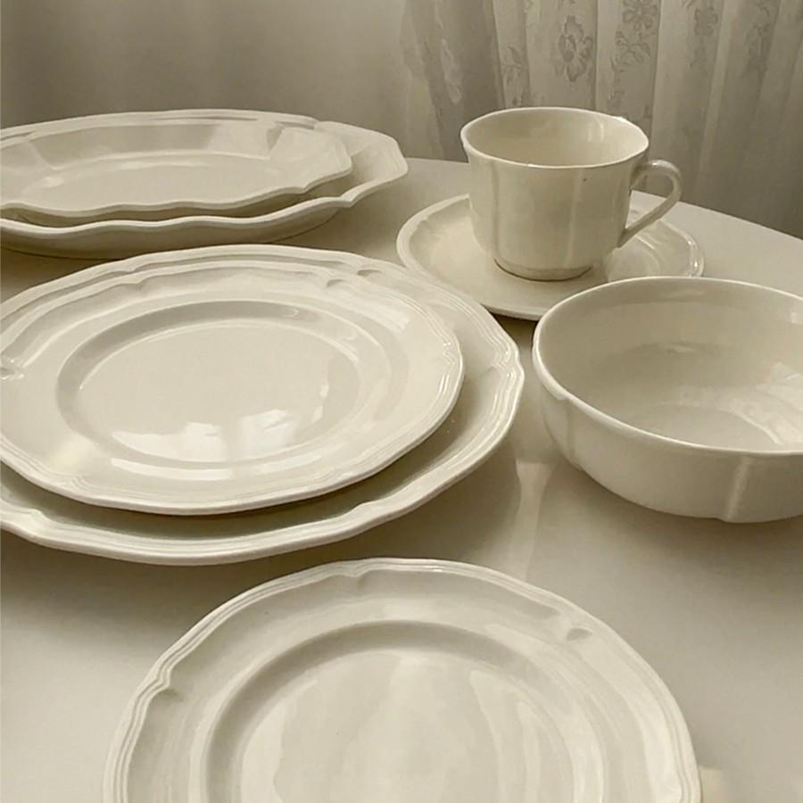 Tai Life French Retro White Embossed Ceramic Lace Plate for Breakfast & Dessert
