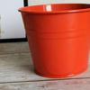 Vaso sospeso a parete, colore brillante, non facile da deformare, fioriere da balcone in ferro, secchio in metallo per balcone