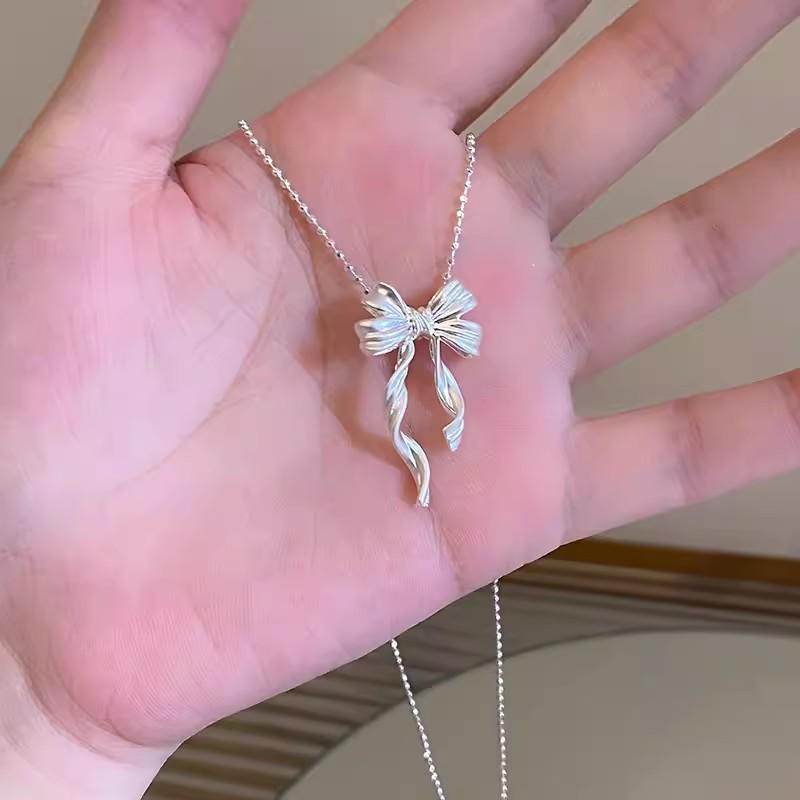 

2024 Women s French Ballet Bow Pendant Necklace - Trendy Clavicle Accessory