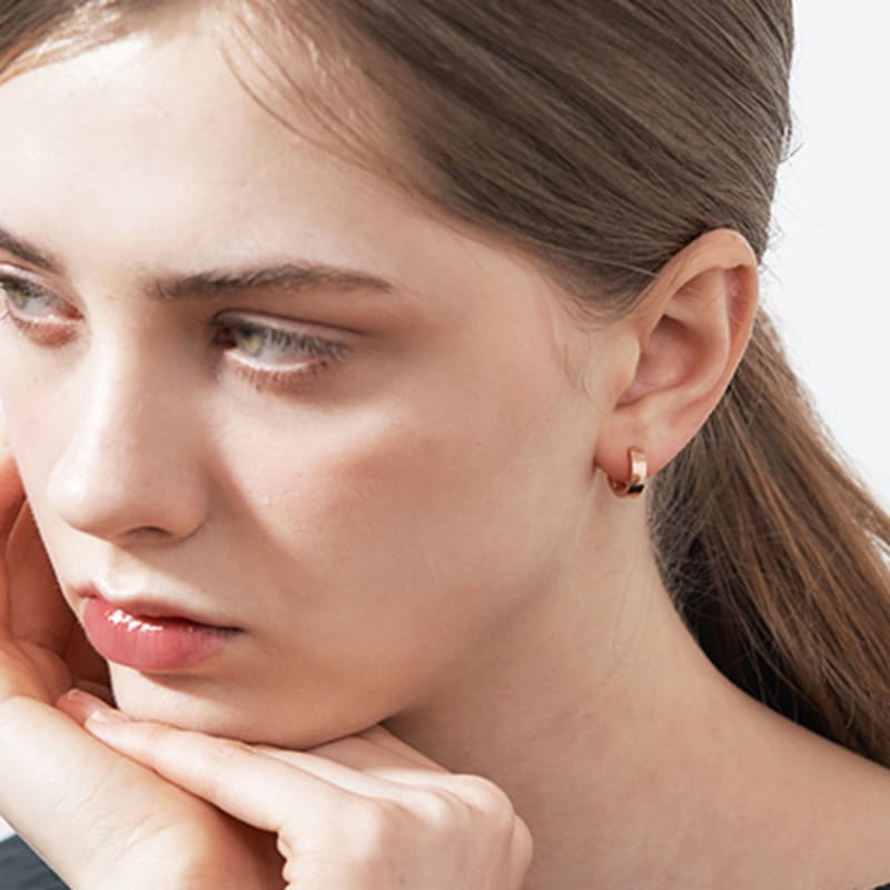 GEIGER Jewelry 14K GF Simple Round One-Touch Earrings GIGFEE004