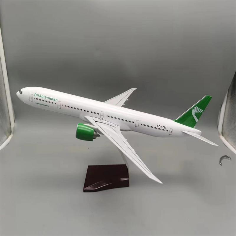 B777 1:157 Scale 47cm Large 777 Aircraft Model B777-300 Turkmenistan Die-cast Aircraft with LED Lights House Accessories