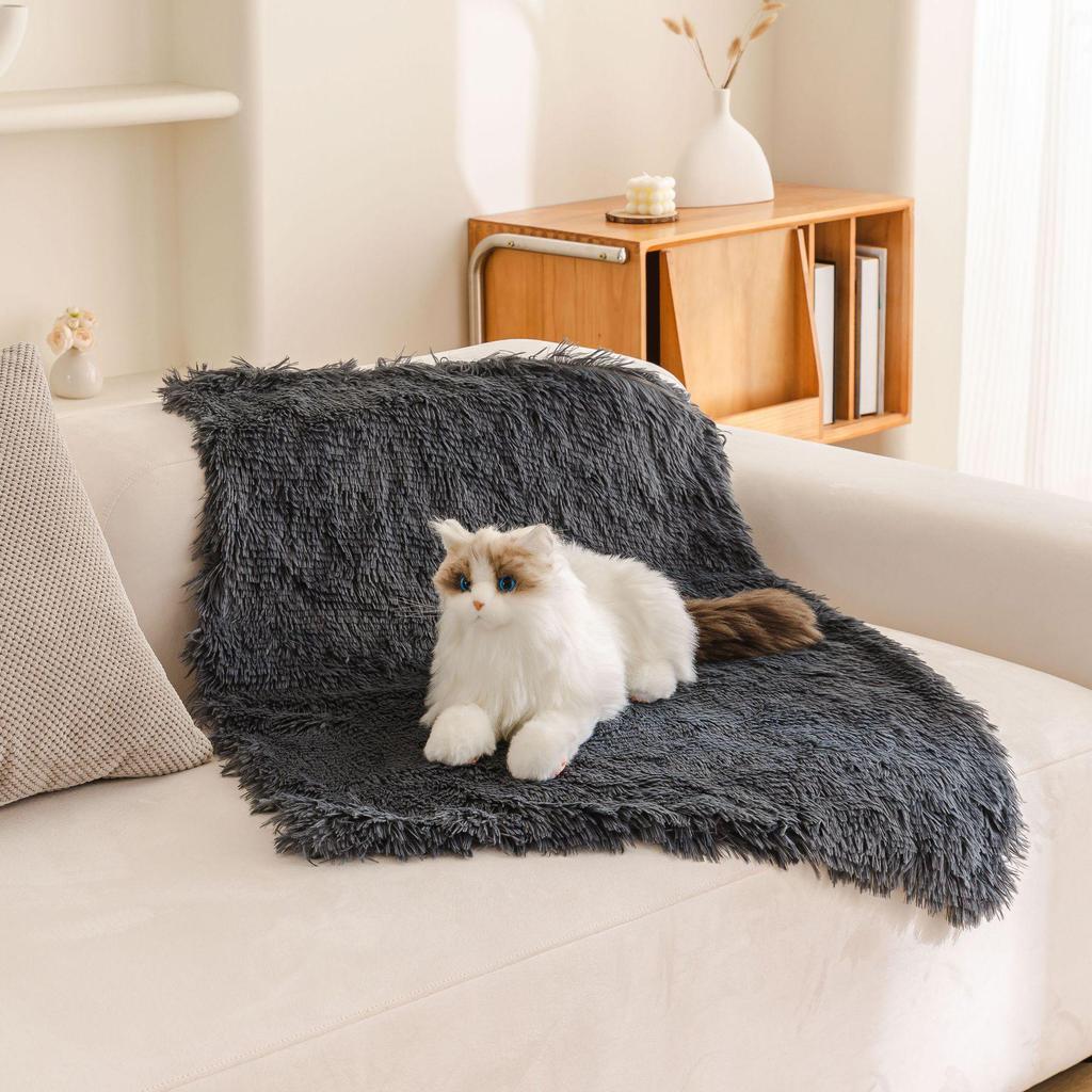 Waterproof Warm Pet Blanket: Plush Mat for Cats and Dogs
