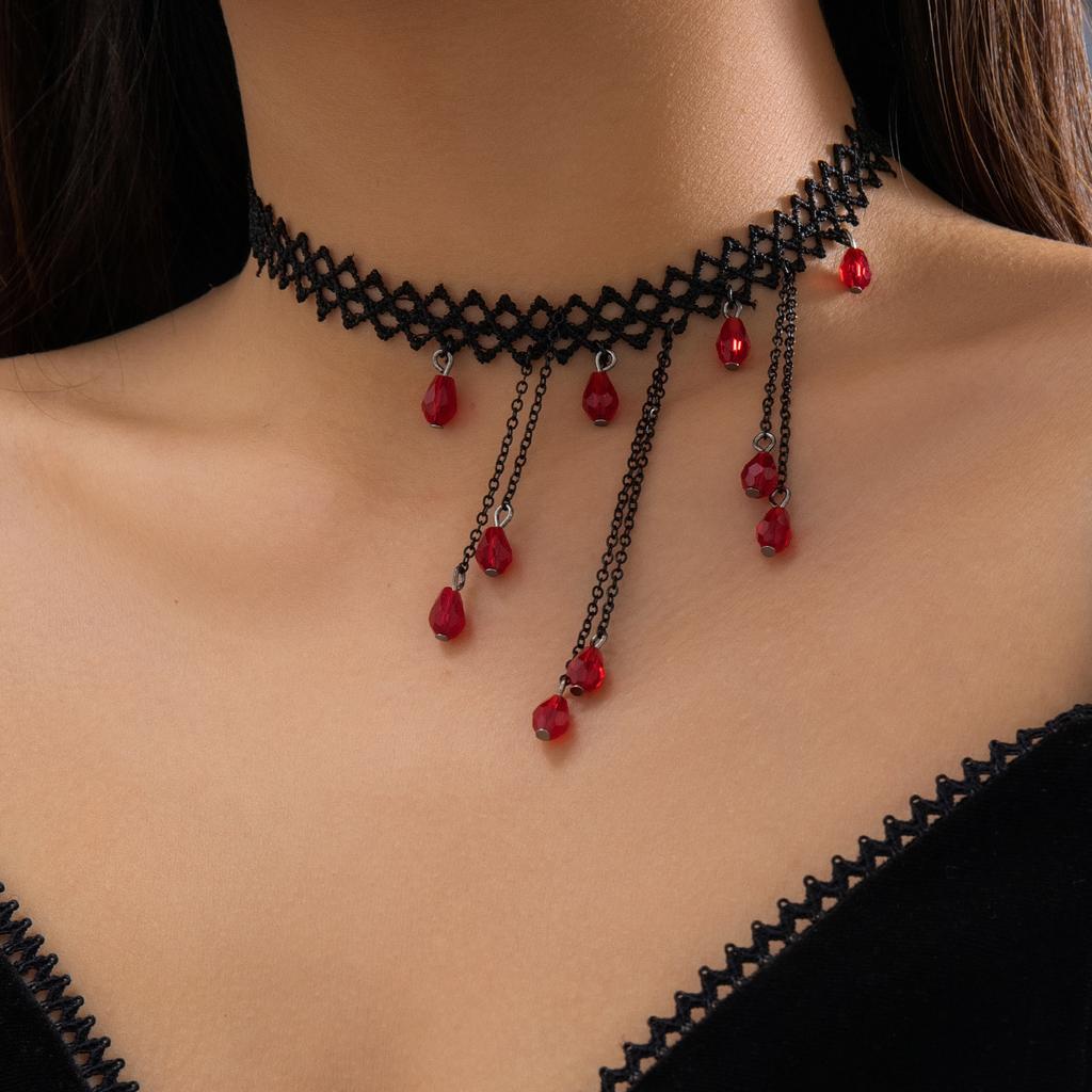 Retro Gothic Style Blood Dripping Fringe Imitation Crystal Necklace, Creative Dark Beaded Multi-Layer Necklace For Women