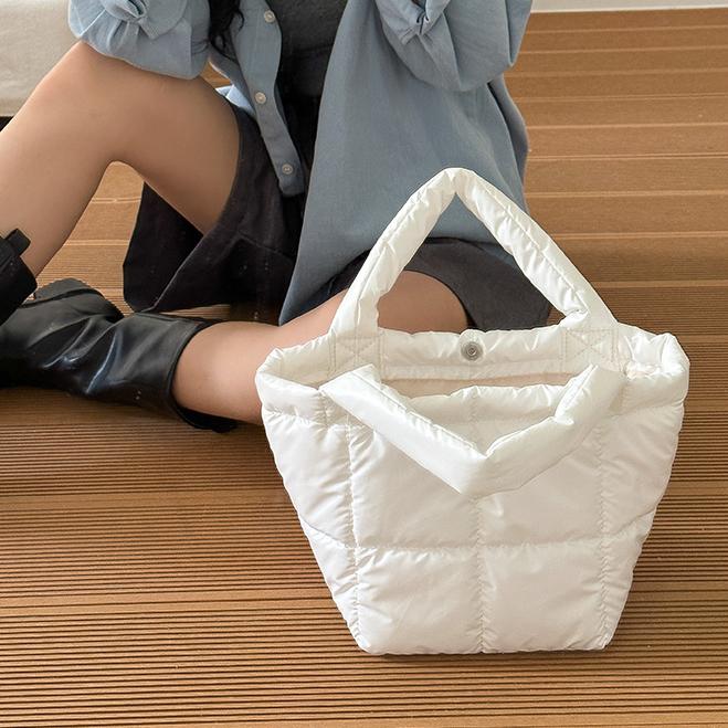 Herbst und Winter Neue Tasche für Damen Pendler Handtasche PU Weiches Leder Tragetasche für Damen Große Kapazität Baumwollkleidung Wolkentasche