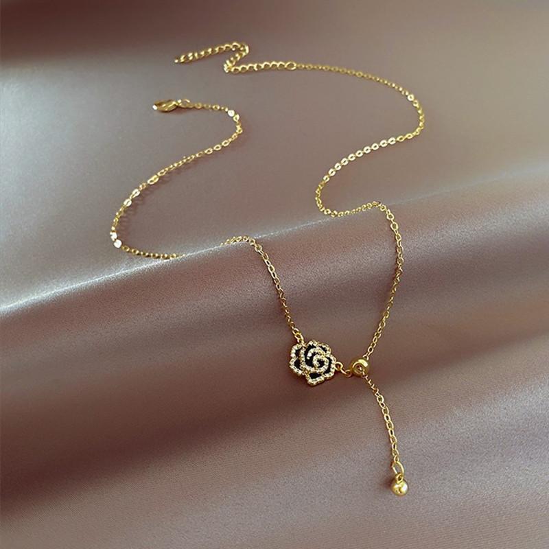 New Fashion Elegant Black Camellia Necklace for Women Girls Korean Sweet Flower Necklace Party Zircon Accessories