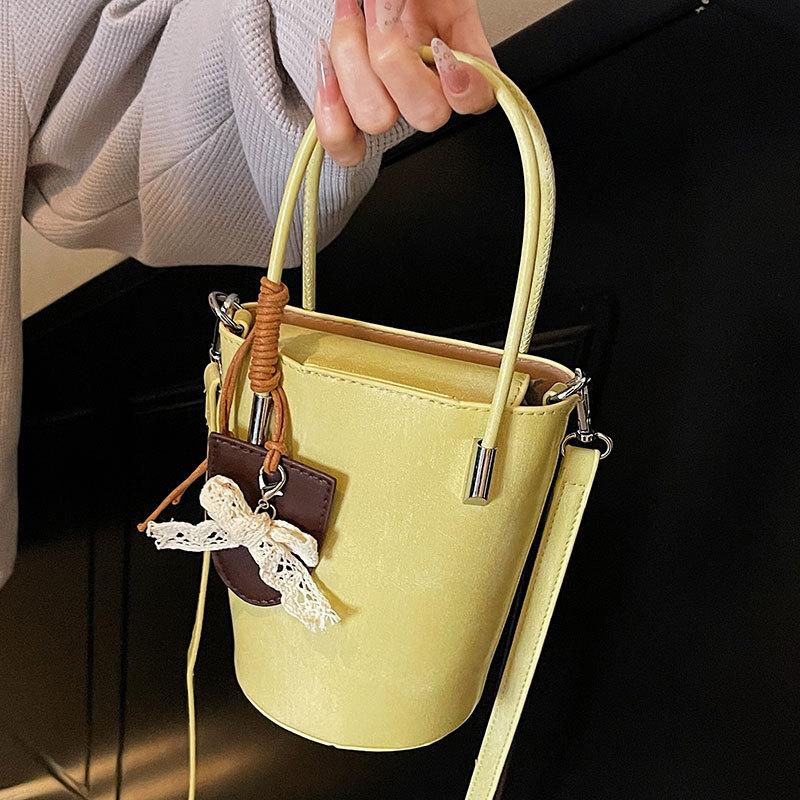 Wholesale New Product Simple Solid Color Korean Version Personalized Niche Portable Bucket Bag Fashionable Versatile High Sense Messenger Women's Bag