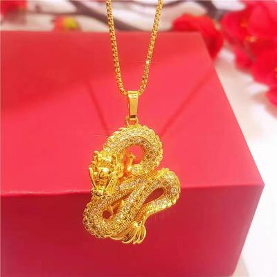 Collier pendentif dragon à clous de diamant et emblème d'or du Vietnam pour hommes - Laiton Plaqué Or Imitation Bijoux Tycoon