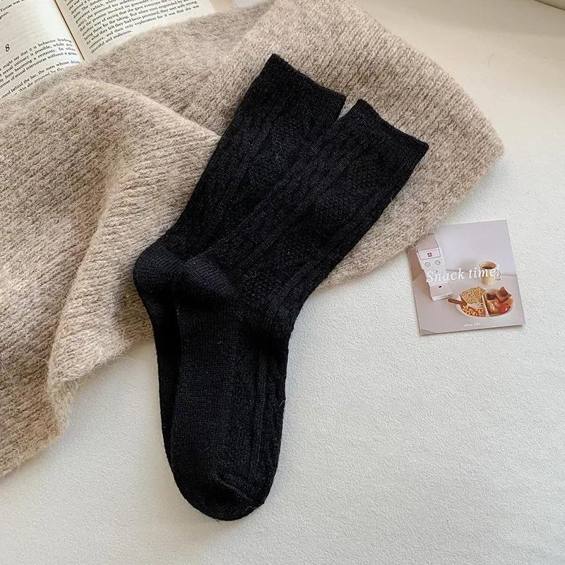 Winter Cashmere Sock Female Leisure Ankle Crew Fuzzy Autumn Winter Women Mid-calf Thickened Warm Soft Wool Socks