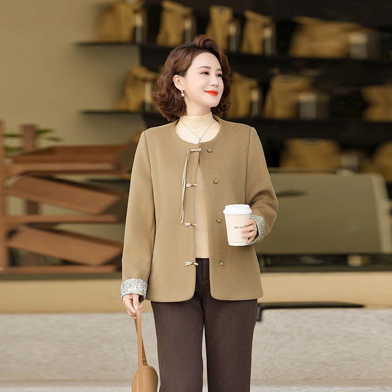 

Женская повседневная весенне-осенняя куртка для молодых, среднего возраста и пожилых женщин 4XL 130-145 kg хаки