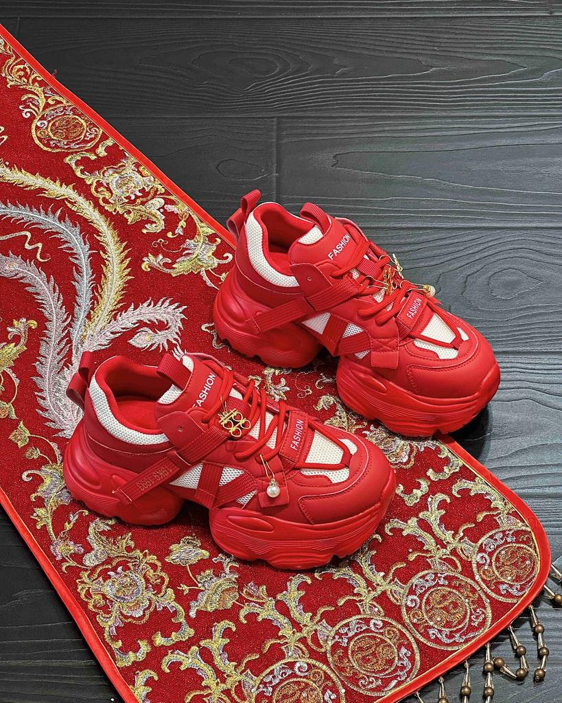 Pantofi sport de piele pentru femei, stil ins, la modă 2025, noi, mici, versatili, cu talpă groasă, roșii, sport și casual, pentru cuplu, pantofi de nuntă