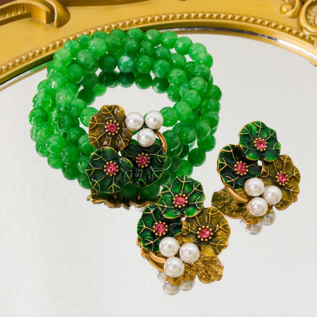 Retro Peach Lotus Pod Bracelet Women'S High-End Versatile White Bracelet Jewelry