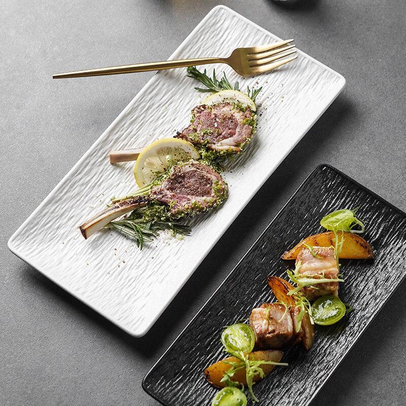 Plat de service rectangulaire en céramique motif roche japonais