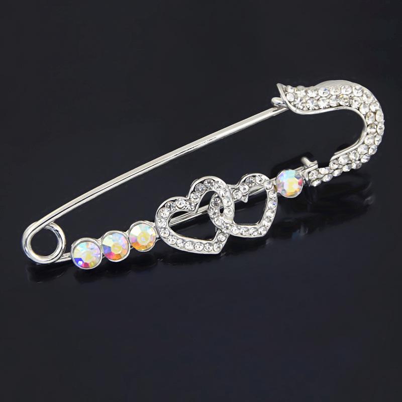 Rhinestone Heart Arrow Brooch - Fashionable Lapel Pin for Sweaters  Cardigans