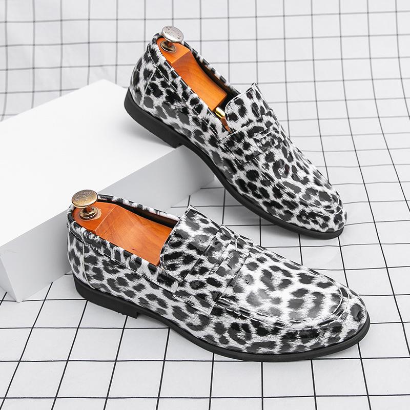 Men's loafers summer new large-size casual shoes leopard print one-pedal leather shoes men's foreign trade Doudou shoes men