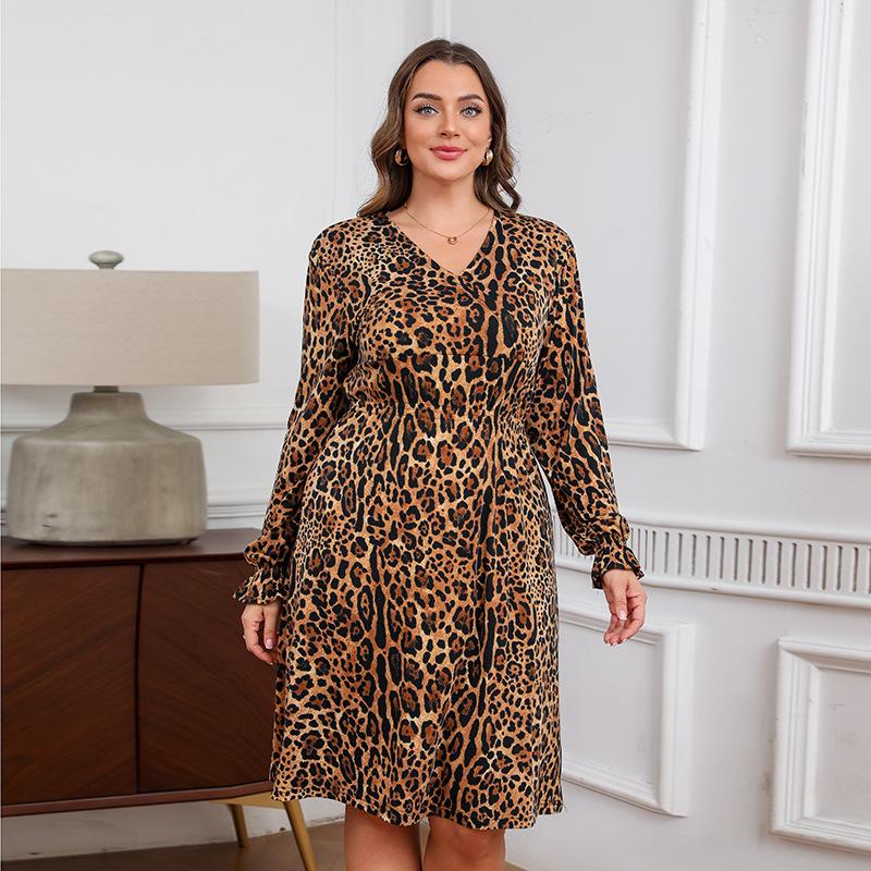 

Осеннее эластичное трикотажное платье с леопардовым принтом и V-образным вырезом средней длины, сексуальное женское платье больших размеров с длинными рукавами 4XL цветной печати леопарда