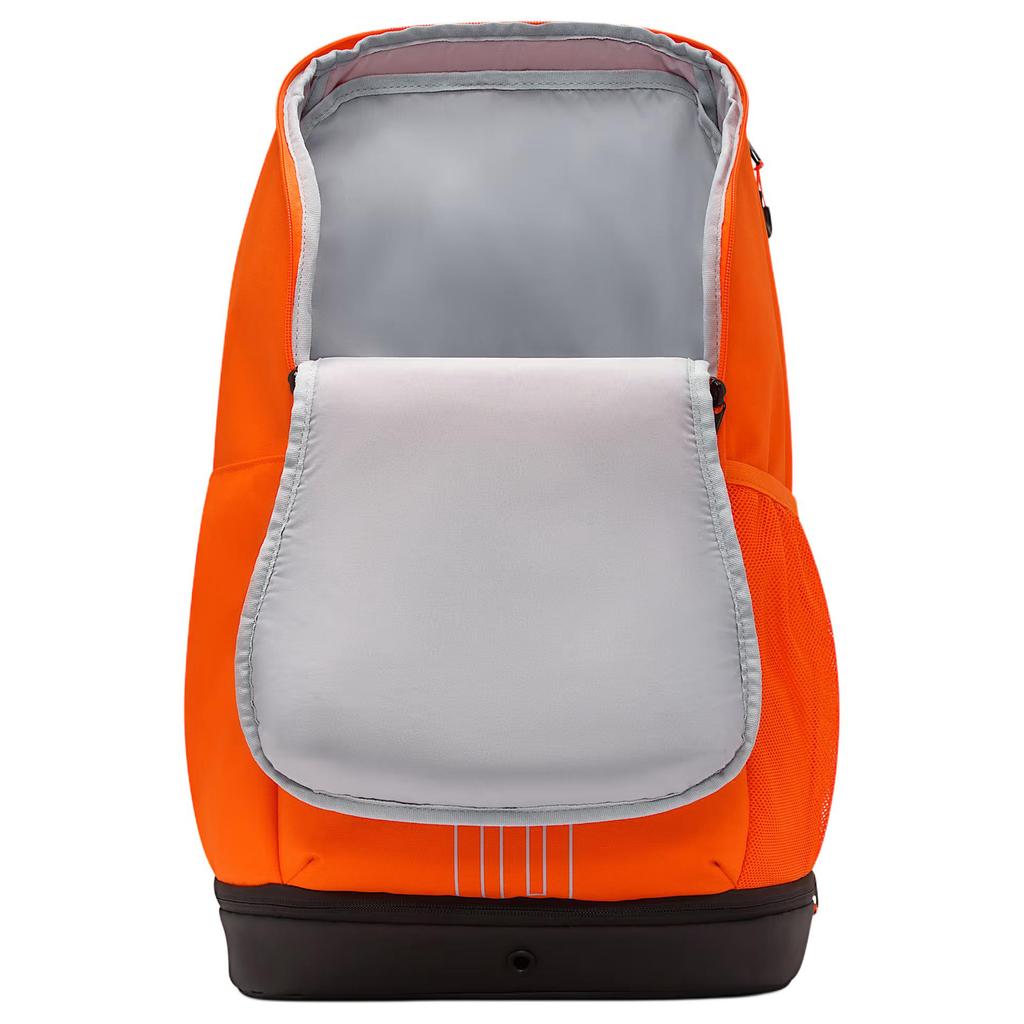 Nike 21L Varsity Elite Batoh se spodní kapsou a potiskem písmen Unisex Batohy Oranžová Černá HM9965-819