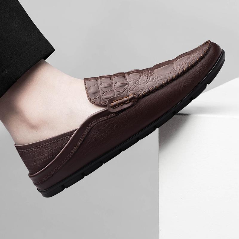Fashion British Style Men's Casual Leather  Business Shoes Fashion Masculino Dress Office Shoes Luxury Soft Bottom Outdoor Walking Shoes