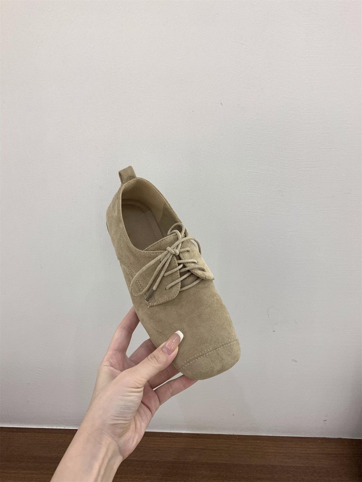 

Нишевые черные лоферы на шнуровке, одинарная обувь, женская обувь 2025 весна и осень, плоская подошва, в британском стиле, маленькие кожаные туфли 40 бежевый