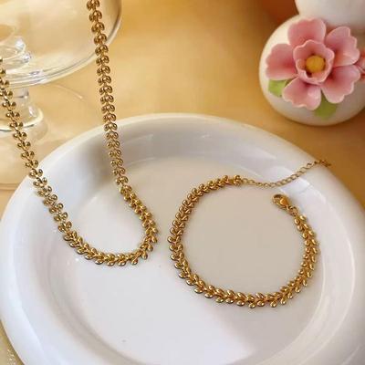 Elegante Set Collana e Bracciale da Donna in Acciaio al Titanio - Stile Europeo e Americano