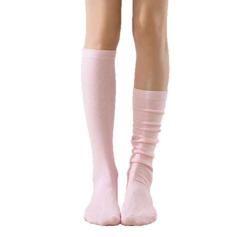 Plus Size Halkfria Lårhöga Strumpor för Kvinnor - Tjocka, Rynkiga & Varma.