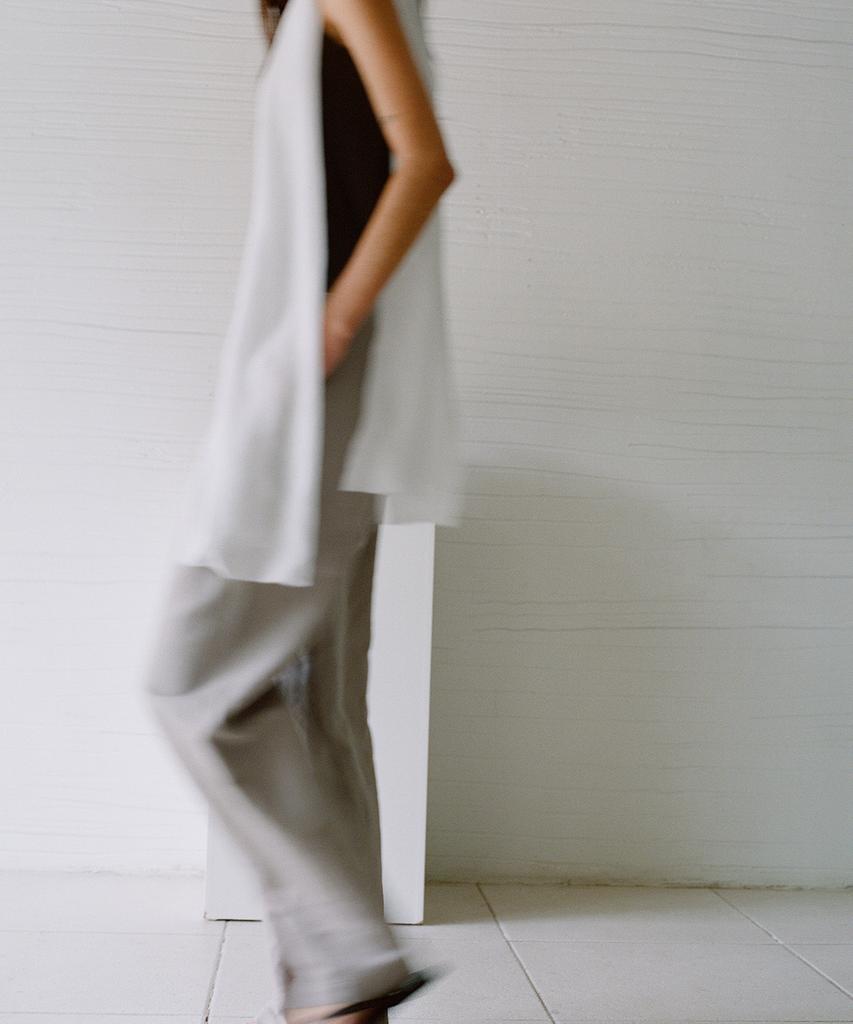 Beullaengkeulumumeon Beul Linen Pants_Gray