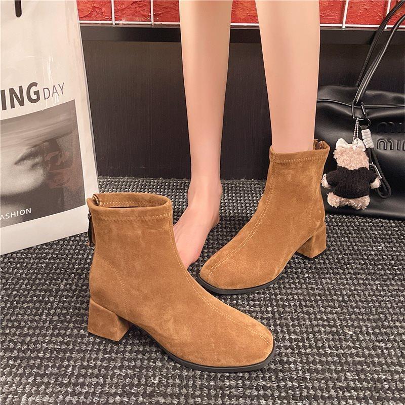 Square Heel After Autumn and Winter Zipper Retro Square Head Foot 2025 Fashion Boots Women's Suede Short Boots Are Not Tired, the New Models Look Thin