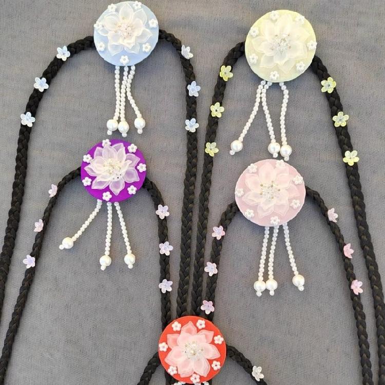 Handmade Hair Accessories Colorful Elegant Hairpin Traditional Headband Suitable for Youthful Performers At Any Occasion