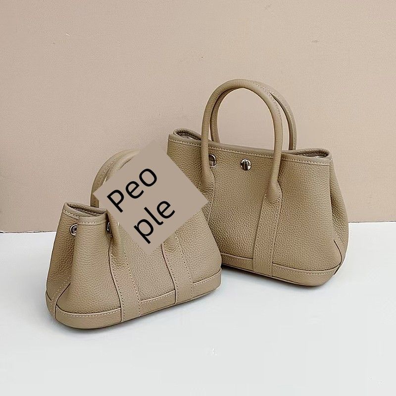 

Western Crazy Cowhide Garden Bag 2025 New Commuter Handbag Shoulder Tote Bag Versatile High-Grade Oblique Messenger Bag Small size elephant gray