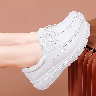 New Velvet Autumn and Winter Nursing Shoes for Women Comfortable Soft Soled Non Slip Breathable Genuine Leather Anti Odor Flat Shoes