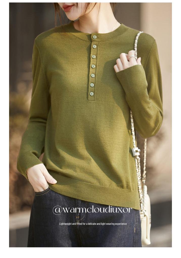 Women's Lightweight Knit Round Neck Sweater for Spring/Autumn