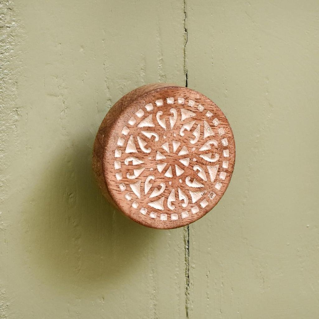 6 Pieces Wooden Cabinet Knobs, Boho Drawer Pulls, Round Floral Knobs for Dresser, Polished Brown