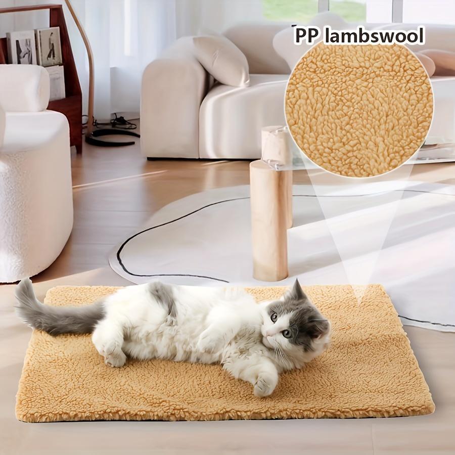 

Self-Warming Pet Pad Blanket Electric-Free Thermal Bed Mat Anti-Slip for Cats Dogs Winter Warmth Mat Heat Reflecting Core Pad S-40x50cm