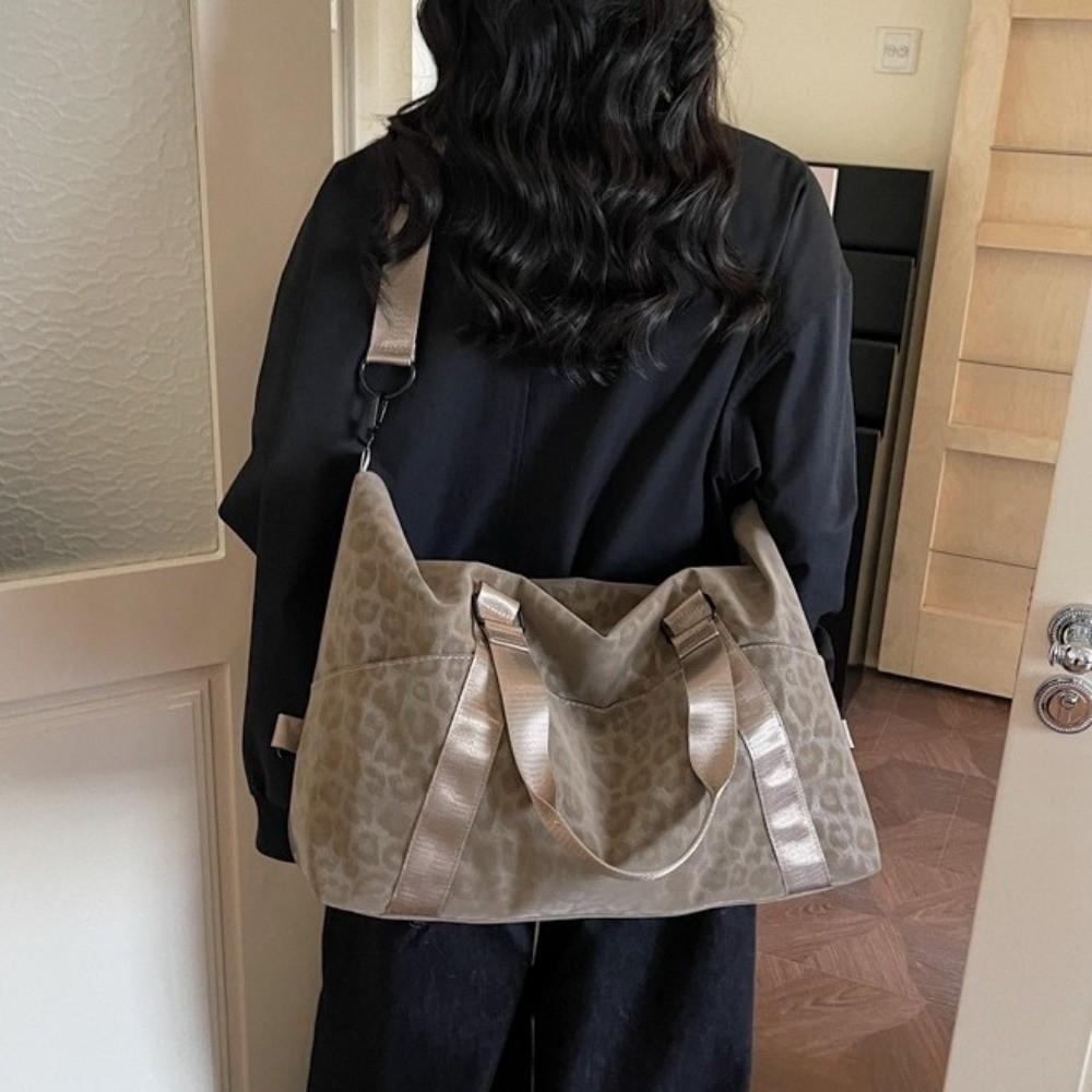 Adjustable Strap Large Capacity Bag Leopard Print Lightweight Handbag Travel Duffle Bag Swimming